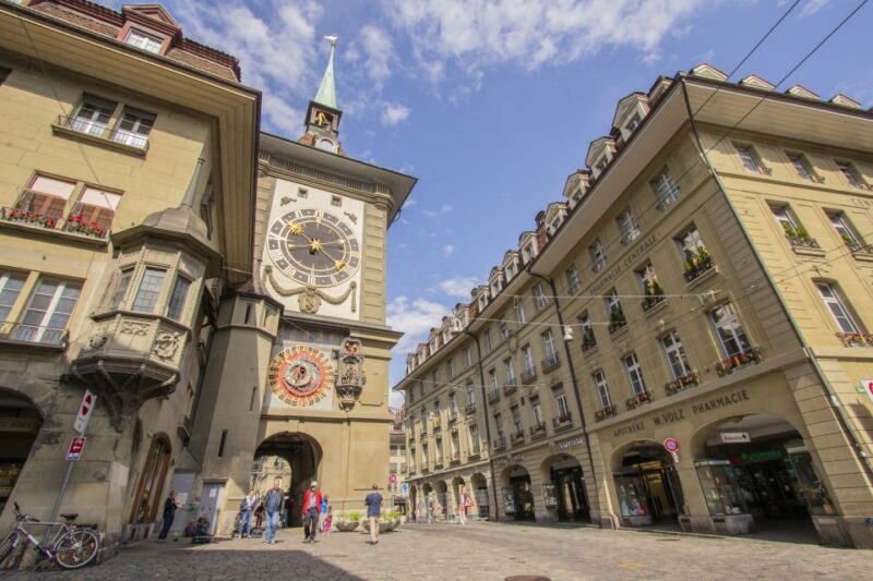 Explore the best guided intro tour of Bern with a Local - What Reviewers Appreciate Most
