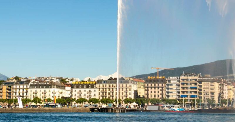Explore the best guided intro tour of Geneva with a Local - Explore Geneva’s Highlights with a Local Guide in Just 2 Hours