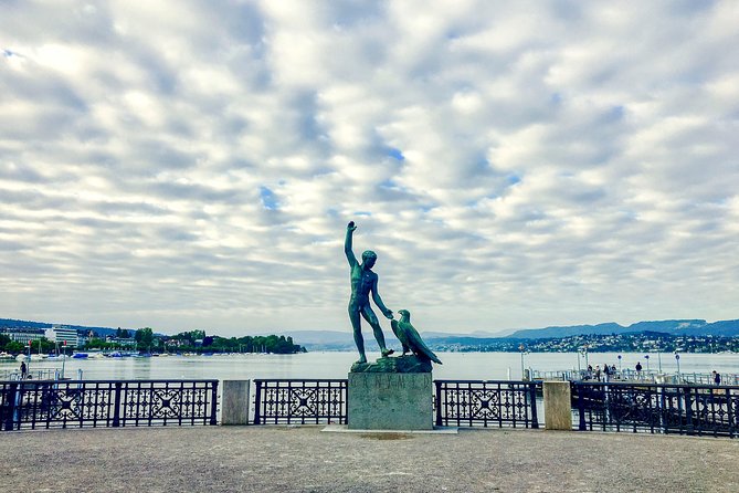 Explore the Instaworthy Spots of Montreux with a Local - Visiting Chillon Castle: A Medieval Landmark on Lake Geneva