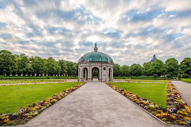 Explore the Instaworthy Spots of Munich with a Local - Personalized Experience and Flexibility
