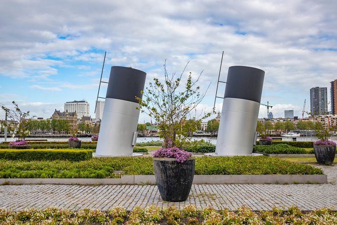 Explore the Instaworthy Spots of Rotterdam with a Local - Quirky Cube Houses: Rotterdam’s Architectural Icon