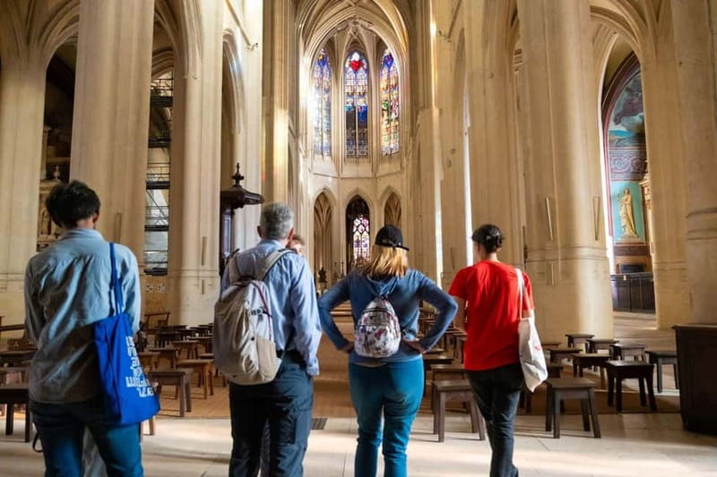 Explore the Marais: History, Art & Local Culture - Key Points