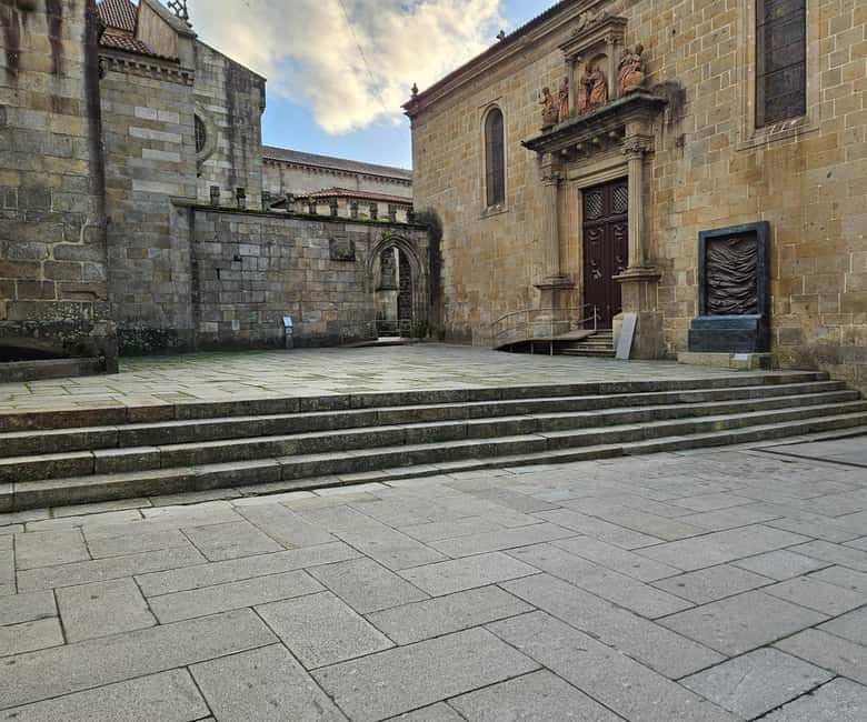 Explore the Portuguese Rome City of Braga - Gardens, Streets, and Architectural Gems