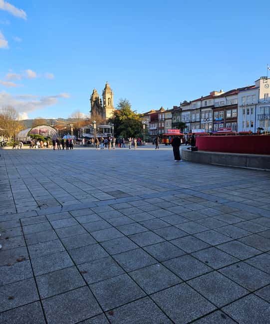 Explore the Portuguese Rome City of Braga - Logistics, Group Size, and Accessibility