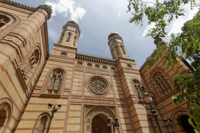 Explore the rich Jewish heritage of Budapest PRIVATE TOUR - Key Points
