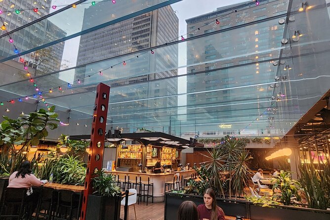 Explore the Underground City with a local comedian - The Guide: Goofy Welldone’s Persona and Knowledge