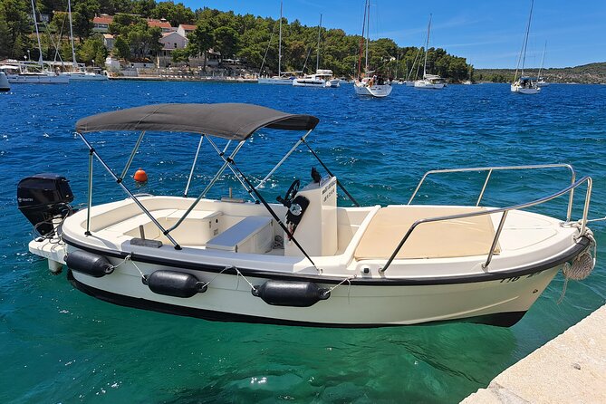 Explore the West coast of the island Brac by BETINA boat - Key Points