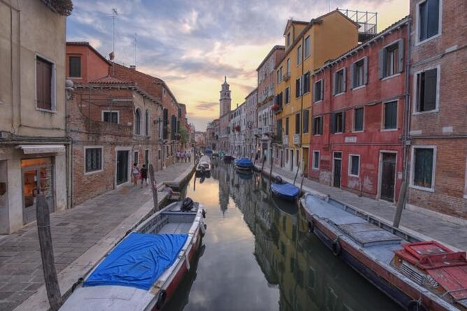 Explore Venice, Dorsoduro, San Marco Sq, Rialto Bridge Tours - Discover Dorsoduro, Venice’s Artistic and Student District
