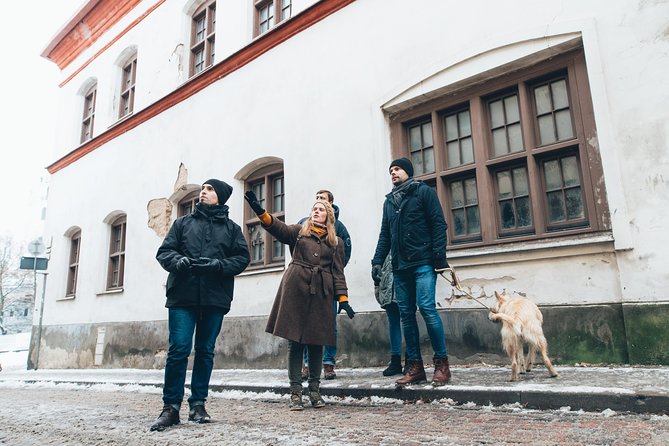 Explore Vilnius: Old Town and Uzupis Guided Walking Tour - Exploring Vilnius Old Towns Architectural Marvels