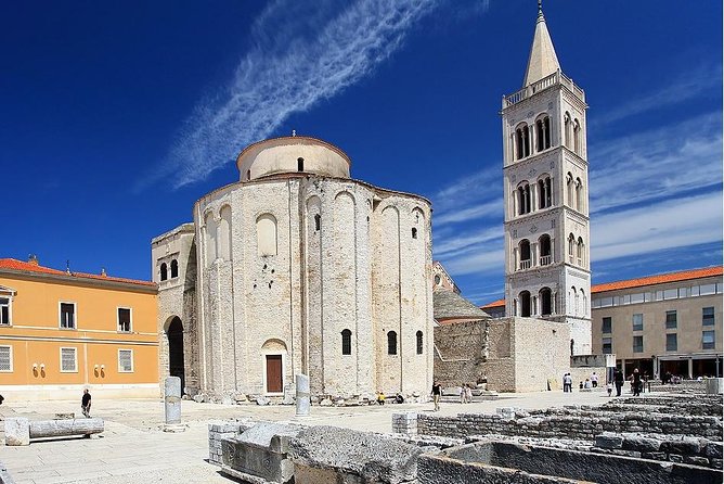 Explore Zadar Bike Tour - Visiting the Historic Otri rat Lighthouse on Puntamika