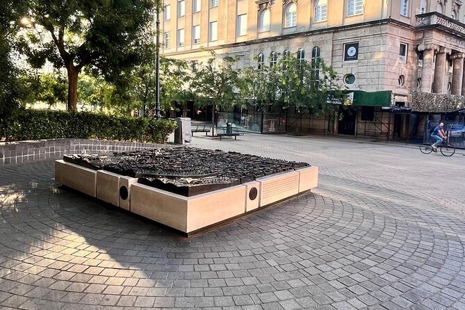 Explore Zagreb_walk and coffee - Starting at Ban Josip Jelacic Square: The Heart of Zagreb