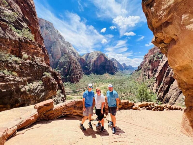 Explore Zion: Private Hiking Photography Tour from Las Vegas - Scenic Drive to Hurricane and Zion National Park