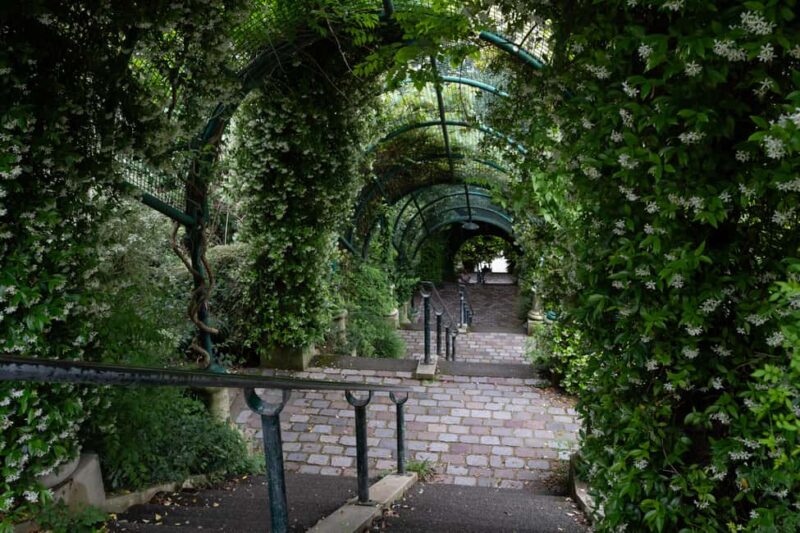 Exploring Belleville: Parisian Culture&Creativity in Motion - Logistics and Group Size