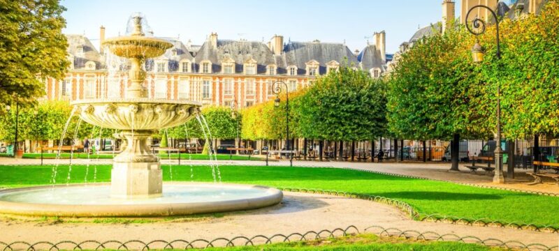 Exploring Paris with a Local: Montmartre to La Seine - Exploring Montmartres Artistic Vibe