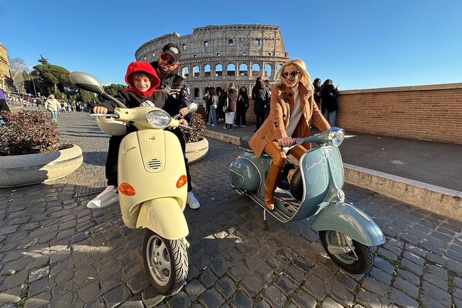Exploring Rome on a Vintage Vespa Adventure Journey - Exploring Piazza Navona and Its Ancient Origins