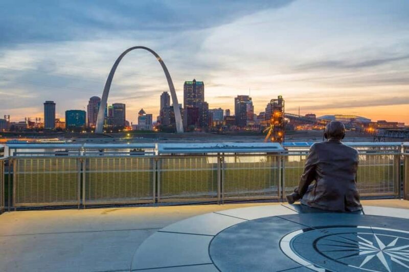 Exploring St. Louis with the Family Private Walking Tour - Marvel at the Gateway Arch and Its Spectacular Views
