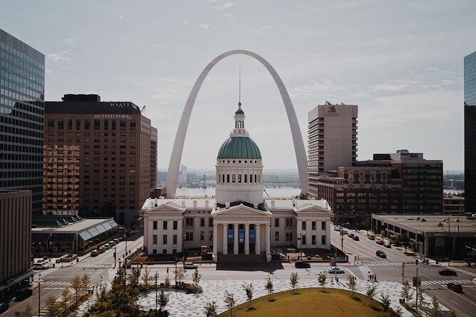 Exploring St. Louis with the Family Walking Tour - The Basilica of Saint Louis, King of France: A Grand Religious Heritage Site