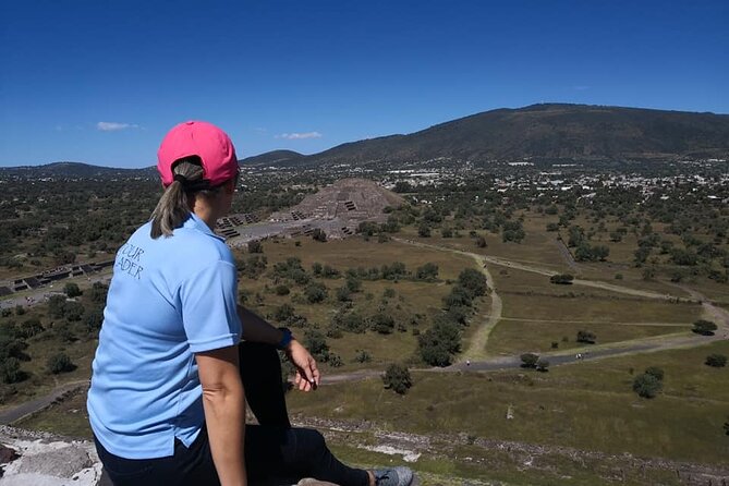 Express Pyramids: Rapid Exploration in Teotihuacan - Craft Workshop and Obsidian Carving Demonstration