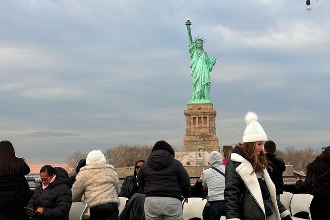 Express Sightseeing Bus Tour with Statue of Liberty Cruise Combo - Scenic and Iconic Views During the Harbor Cruise