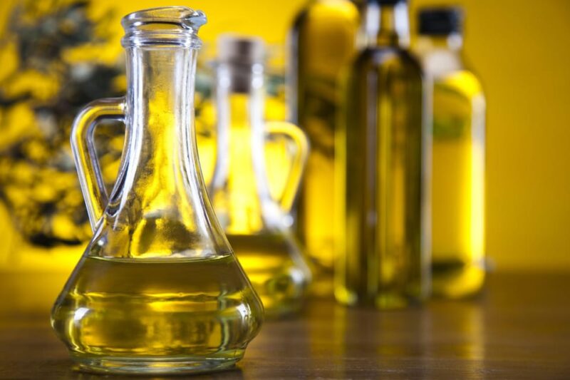 Extra Virgin Olive oil tasting - Exploring the Market’s Food Corners and Local Products