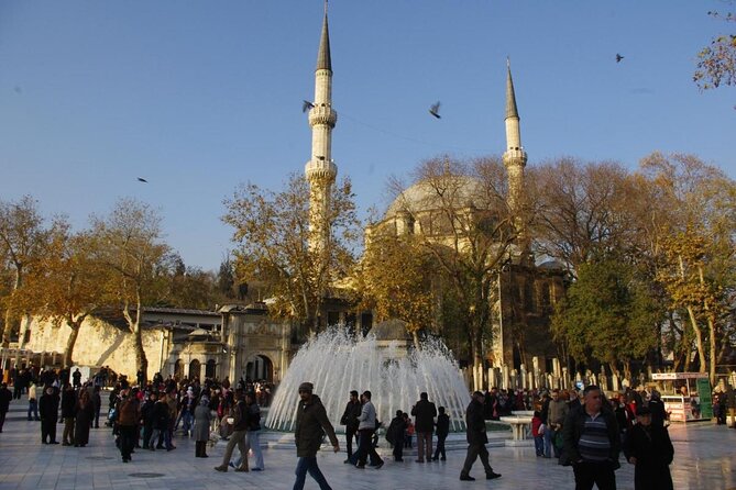 Eyüp Sultan Mosque and Eyüp District Istanbul Walking Tour - Exploring the Eyüp Sultan Mosque and District with a 5-Star Guided Tour