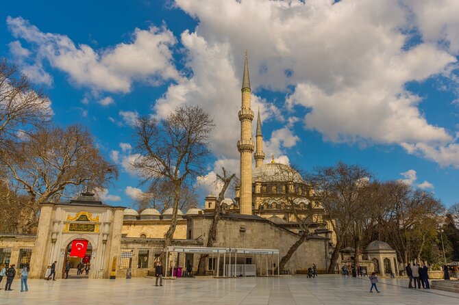 Eyüp Sultan Mosque and Eyüp District Istanbul Walking Tour - The Optional Private Transfer for Comfort and Convenience