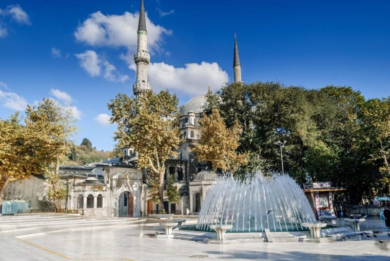 Eyüp Sultan Mosque and Eyüp District Istanbul Walking Tour - Explore Istanbul’s Eyüp District and the Eyüp Sultan Mosque with a Private Guide