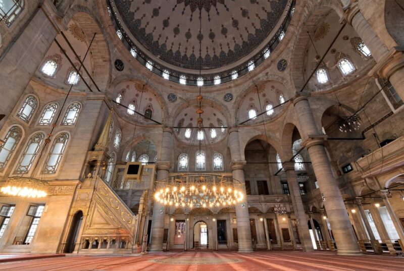 Eyüp Sultan Mosque and Eyüp District Istanbul Walking Tour - Convenient Private Transfers for Hassle-Free Arrival
