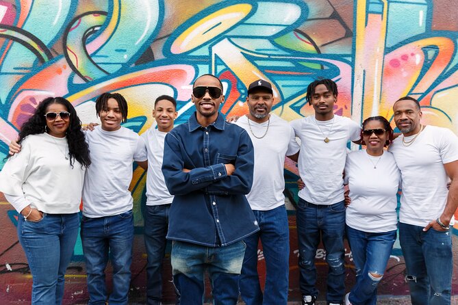 Fabulous Downtown Las Vegas Fremont Street Photo Shoot - What Sets This Tour Apart From Other Las Vegas Photo Experiences