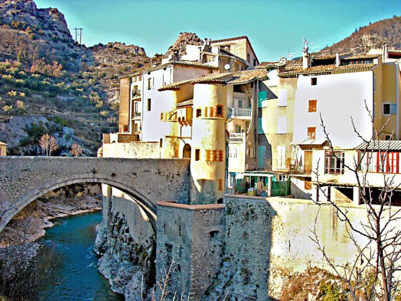 Fabulous Red Canyon and Entrevaux, Private Full day Tour - Lunch in the Mountain Village of Péone