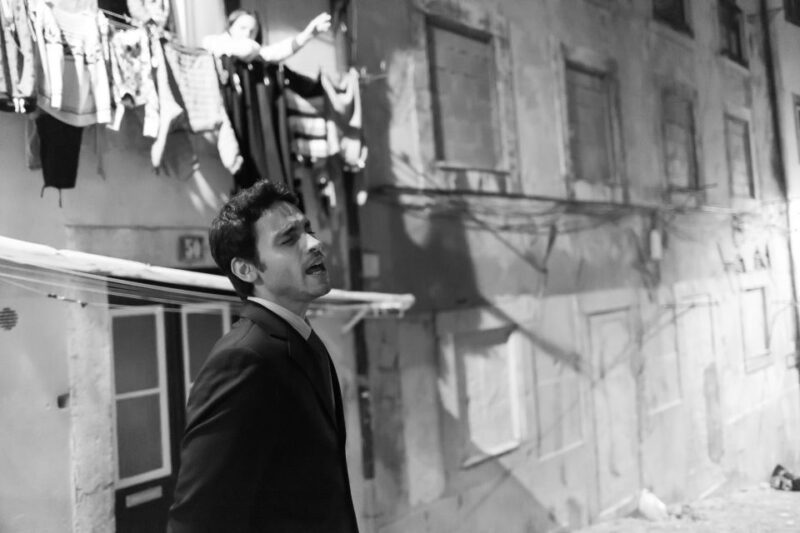 Fado: Musical Walking Tour + Food & Live Show - Live Fado Performances with a Guide