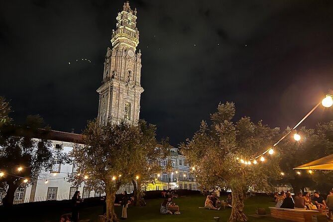 Fado Show with Dinner in a Traditional Fado House - Who Should Consider This Tour