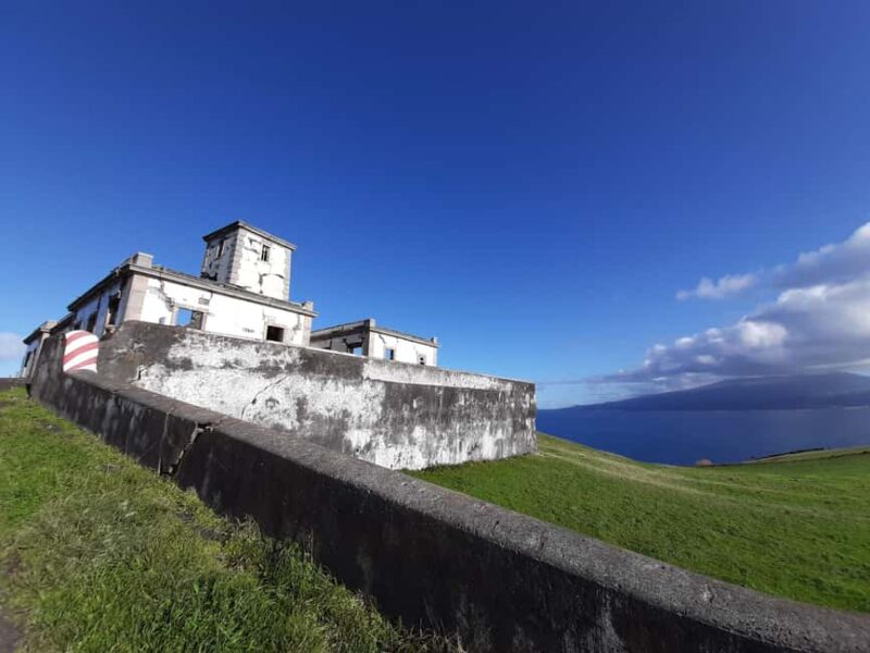 Faial: Private 4WD Half Day Island Tour with Local Guide - Key Points