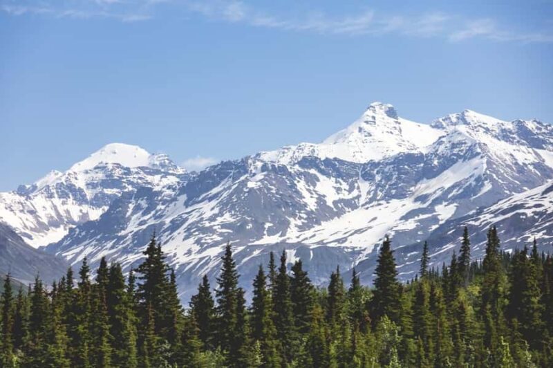 Fairbanks: Beauty of the North - Practical Details: Group Size, Luggage, and Booking