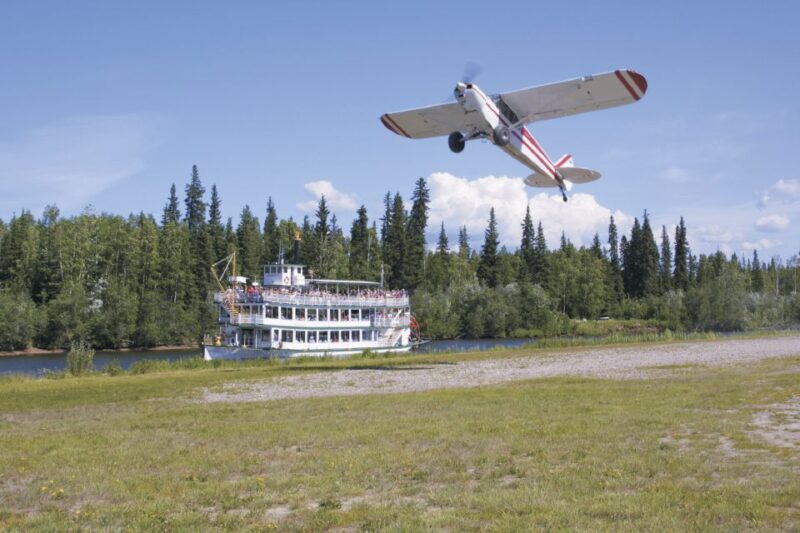 Fairbanks: Riverboat Cruise and Local Village Tour - Food, Snacks, and Amenities on the Boat