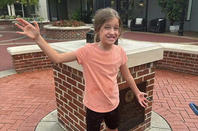 Fairhope Hidden Gems Self-Guided Walking Quest - Sample Local History at Julwins Restaurant