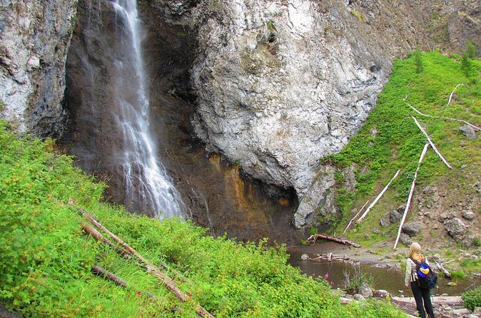 Fairy Falls and Grand Prismatic Overlook Hike with Lunch - Gear and Extras Included for a Comfortable Hike