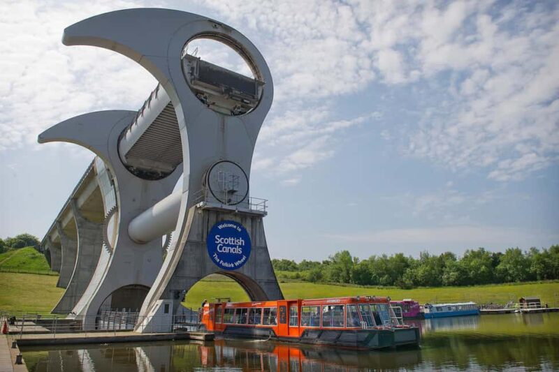 Falkirk: The Falkirk Wheel Boat Trip - Original Tour - Crossing the Aqueduct and Passing Through the Roughcastle Tunnel