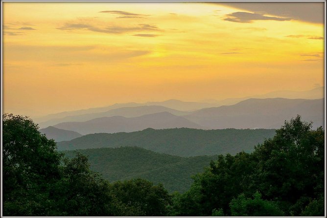 Fall Color Tour in the Smoky Mountains - Starting Point at Sugarlands Visitors Center
