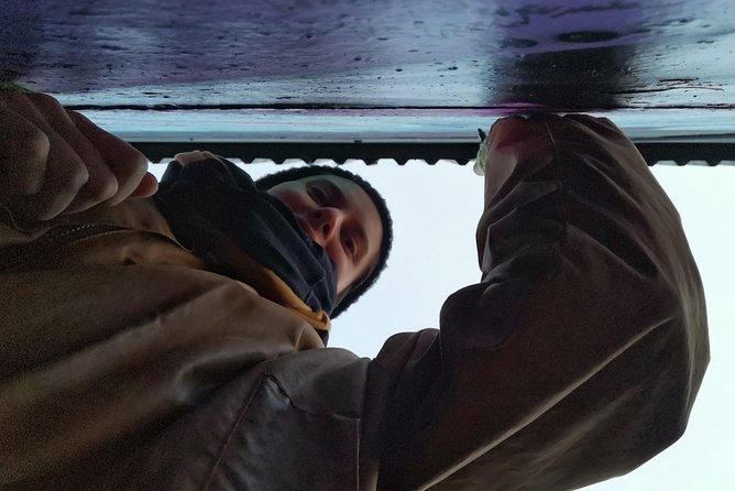 Falls road Murals Walking Tour with former prisoners - Logistics: Easy Access and Private Experience