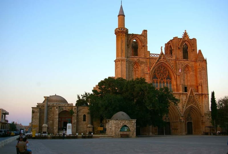 Famagusta & Salamis with Italian-speaking Guide - Relaxing at Famagusta’s Golden Beach and Free Time for Coffee