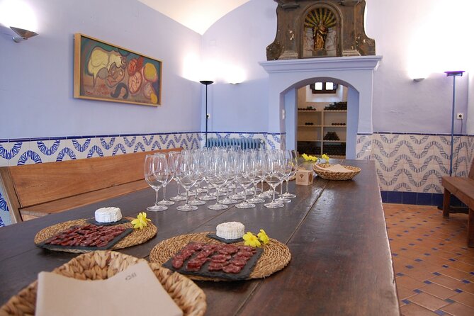 Familia Torres Winery: Gastronomic Tapas & Wine Experience - Who Will Enjoy This Experience Most