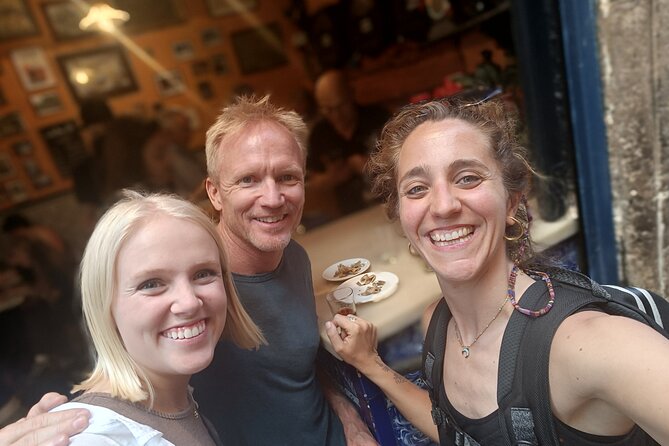 Familly friendly traditions & food tour: tailored tapas & games! - Interactive Games and Scavenger Hunts for the Whole Family