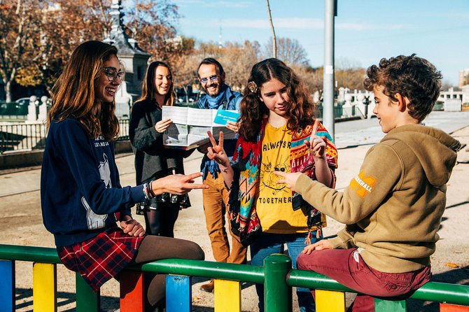 Family Friendly Madrid Private City Tour - Relaxing at Jardines de Lepanto