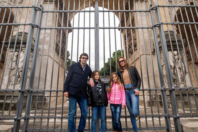 Family Friendly Rome Colosseum&Forum Tour for Kids - The Guide: Local Expert with a Focus on Family Engagement