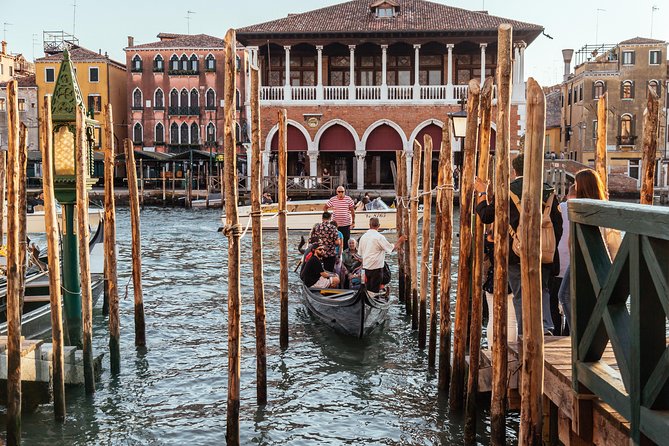 Family Friendly Venice Private City Tour - Starting at the Rialto Bridge, Venice’s Oldest Crossing