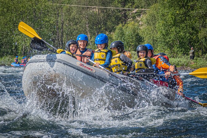Family-Friendly Whitewater Rafting Experience - level 1 - What Makes This Tour Suitable for Families?
