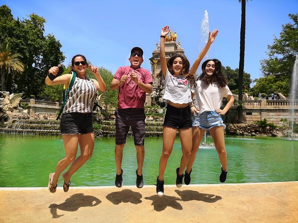 Family Private Tour: Churros, Hot Chocolate & Games in Barcelona - Inside Barcelona’s Market: Mercat de la Boqueria