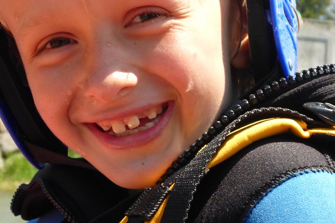 Family rafting Iller - white water rafting level 1 - The Role of the Guides: Personal Safety and Expertise