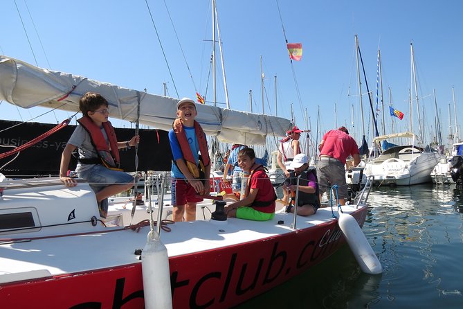 Family Sailing Tour in Barcelona - The Experience on Board: Skipper, Live Commentary, and Views